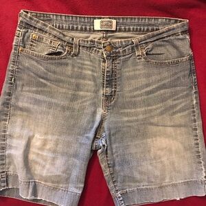 Levi Signature long jean shorts. Super comfy with lots of stretch!